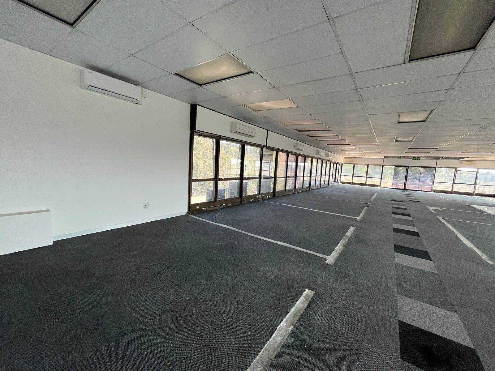 320  m² Commercial space in Bedfordview photo number 12