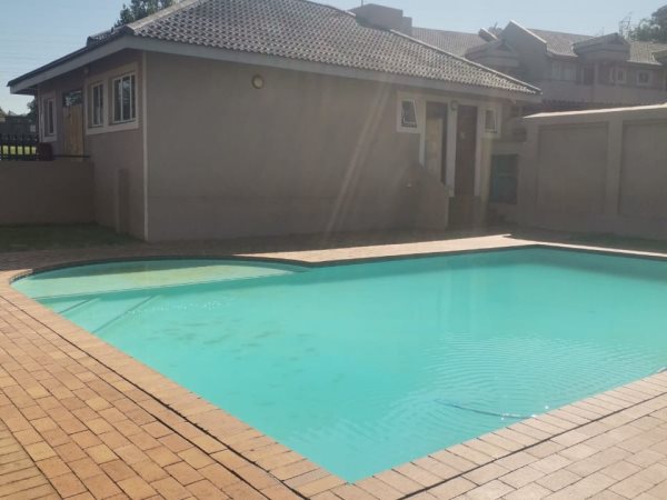 3 Bed Townhouse in Rembrandt Park