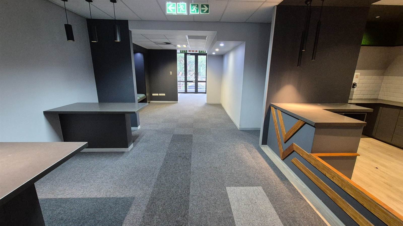 971  m² Office Space in Menlyn photo number 21