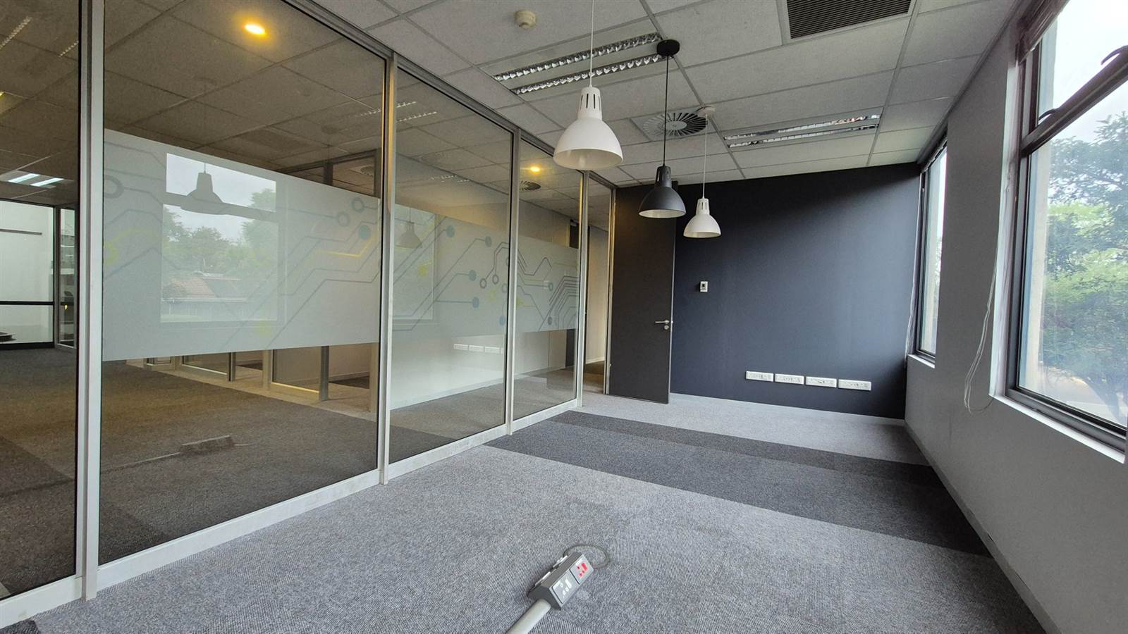 971  m² Office Space in Menlyn photo number 15