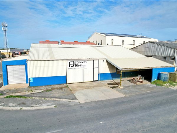 486.8  m² Industrial space