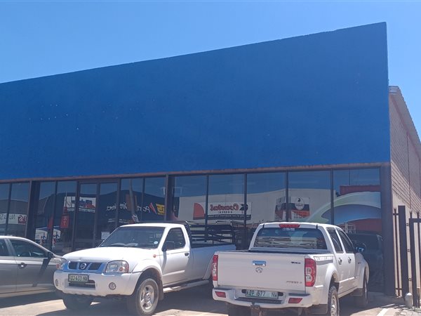540  m² Commercial space in Vryburg