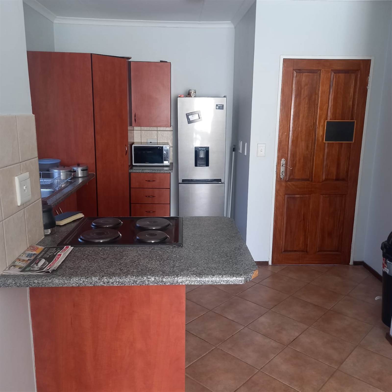 2 Bed Apartment in Chloorkop photo number 4