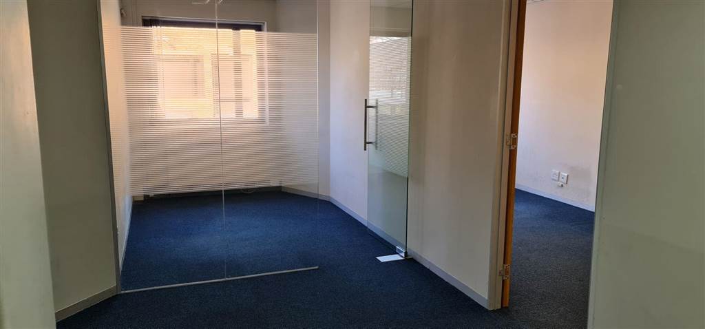 205  m² Commercial space in Woodmead photo number 2