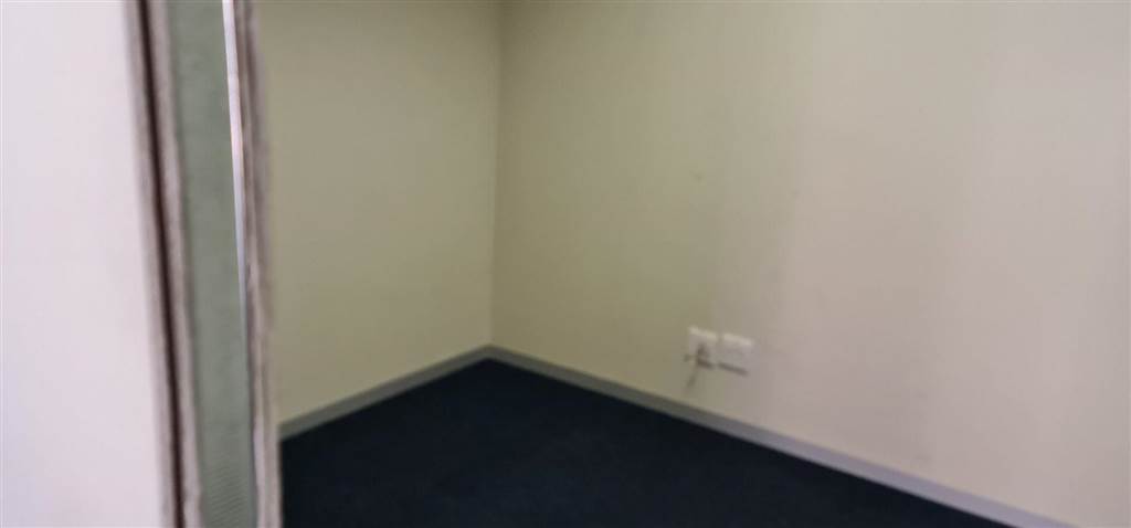 205  m² Commercial space in Woodmead photo number 6