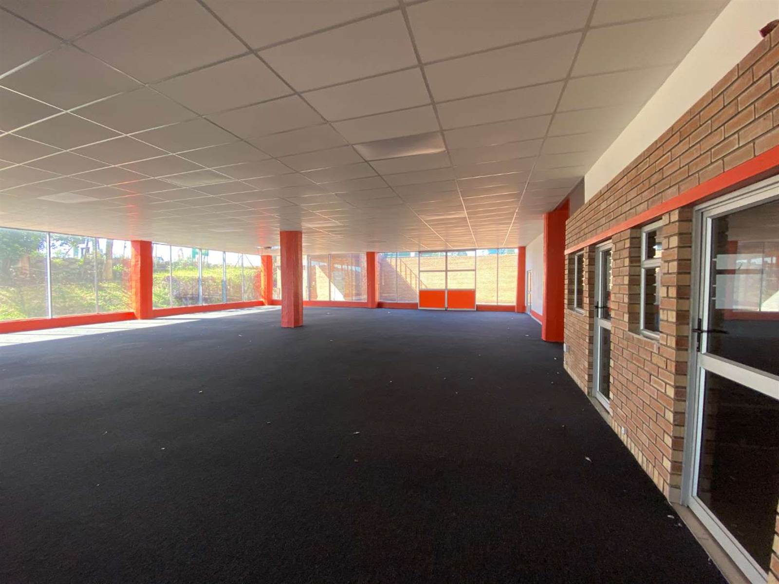 805  m² Industrial space in Berkshire Downs photo number 5