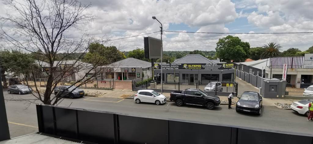 70  m² Commercial space in Greenside photo number 4