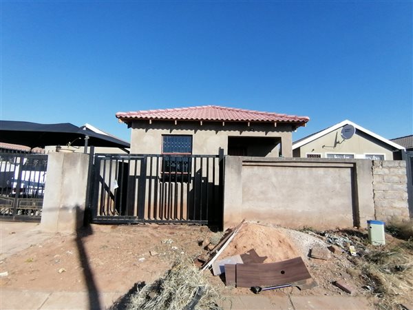 3 Bedroom House 3 Bedroom House