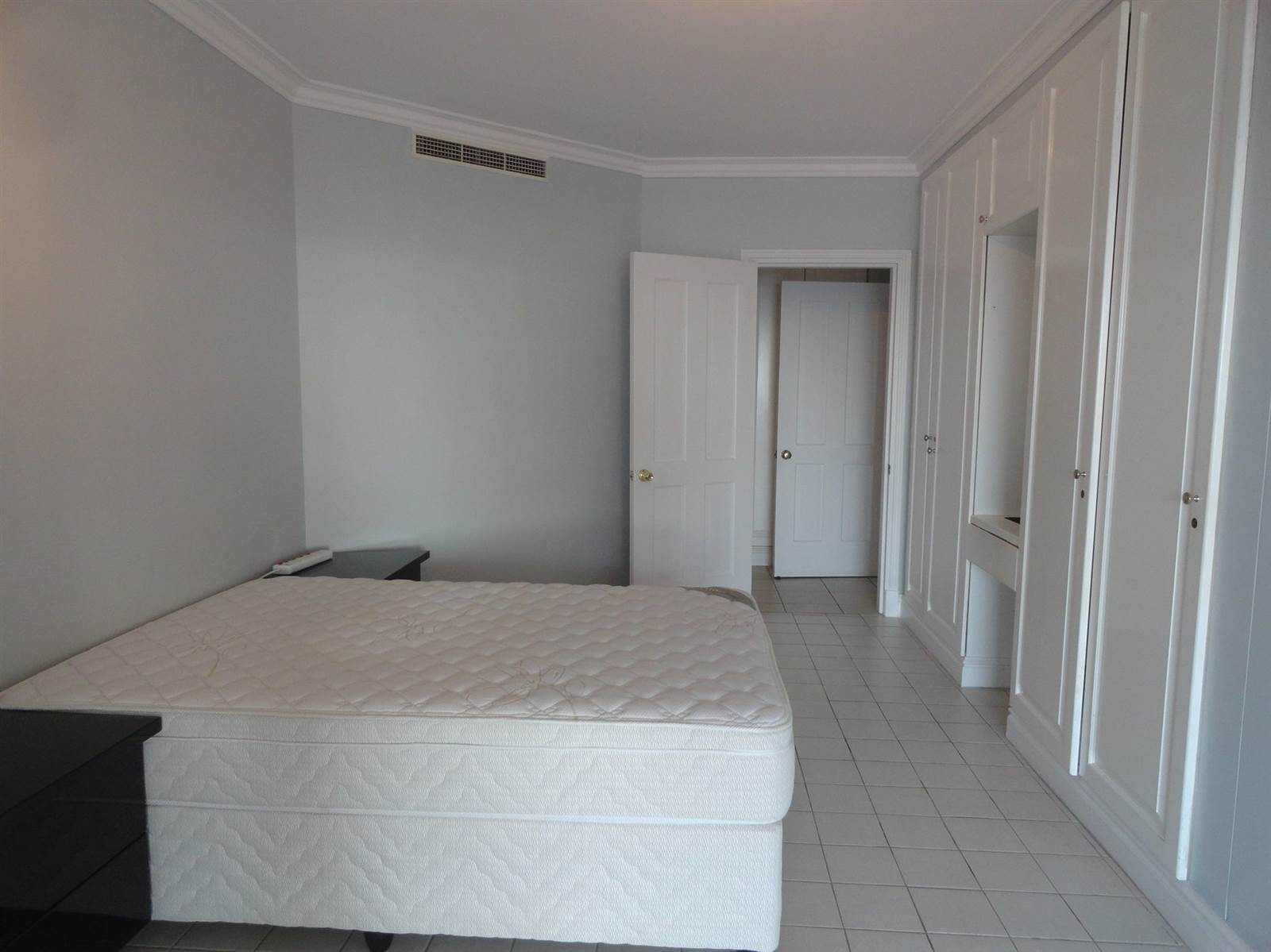 3 Bed Apartment in Umhlanga Rocks photo number 14