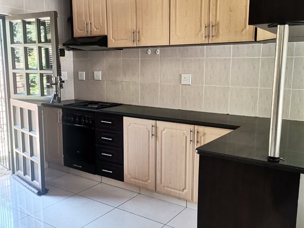 2 Bed Townhouse in Birdswood