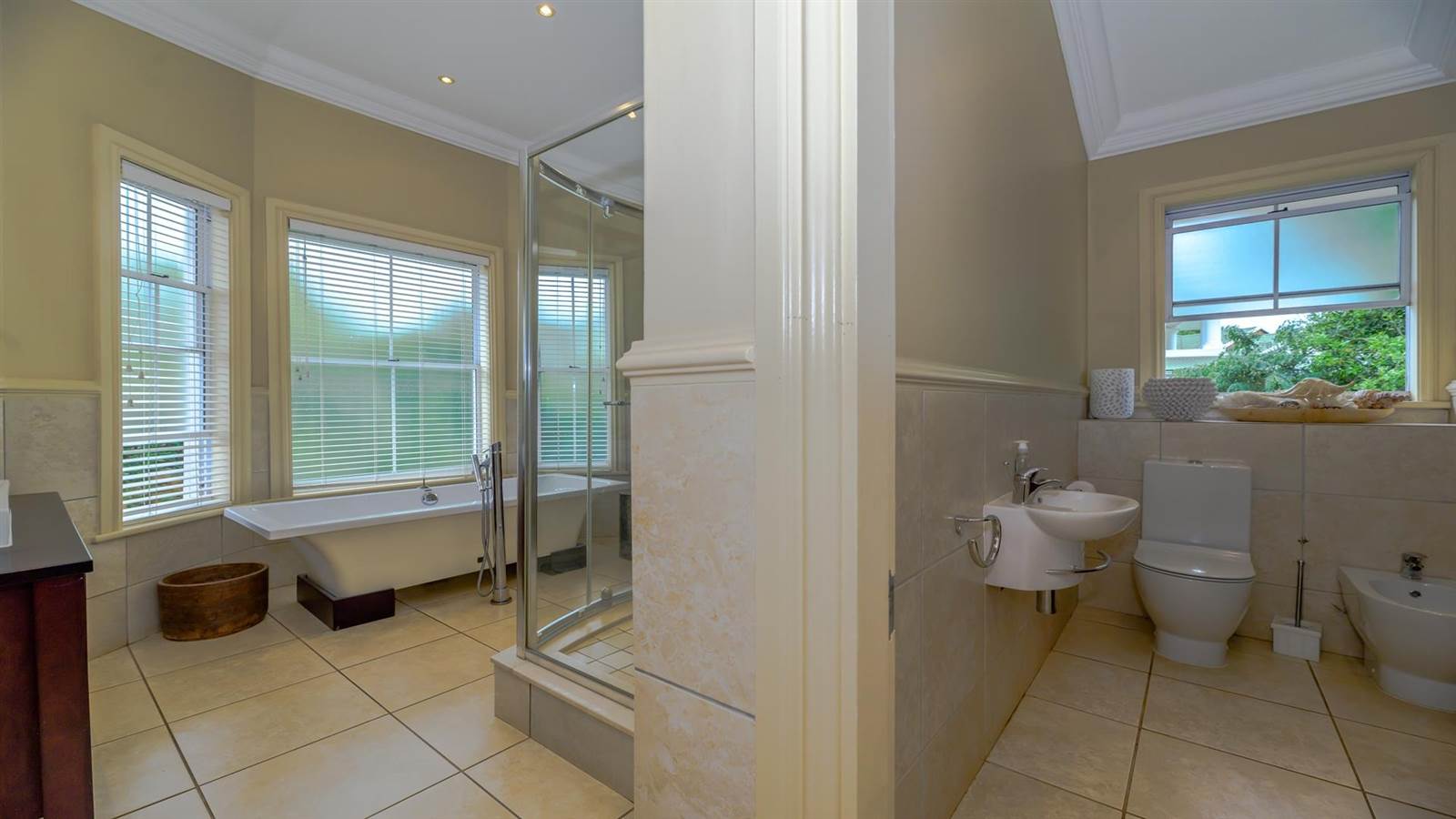 5 Bed House in Mt Edgecombe Estate 1 & 2 photo number 30