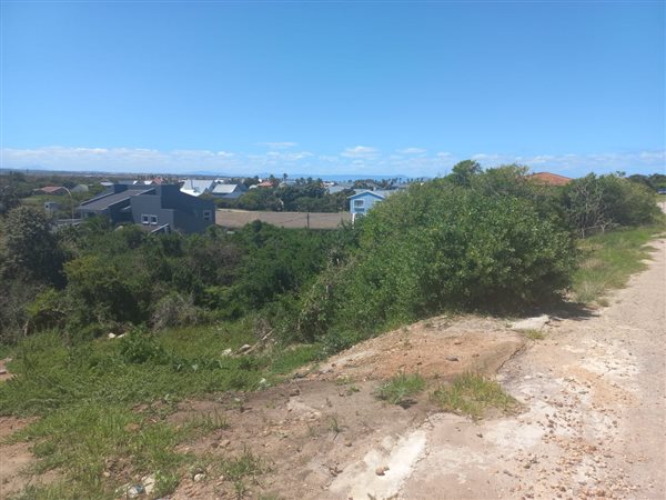560 m² Land available in Aston Bay