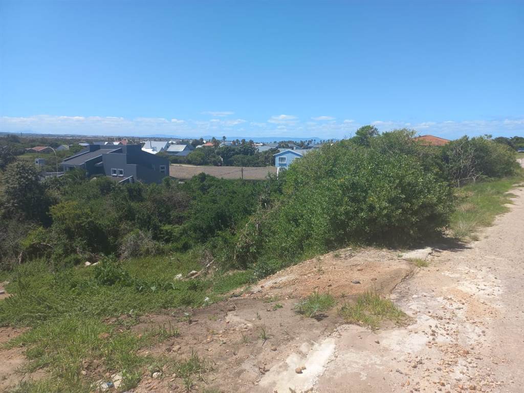 560 m² Land available in Aston Bay photo number 1