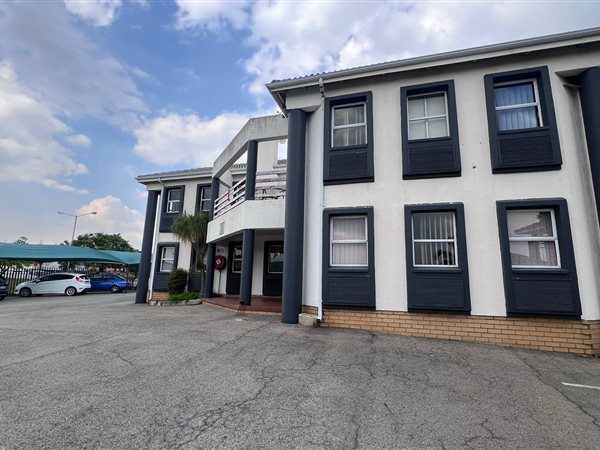 73  m² Commercial space in Krugersdorp Central