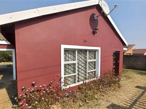 4 Bed House in Madadeni