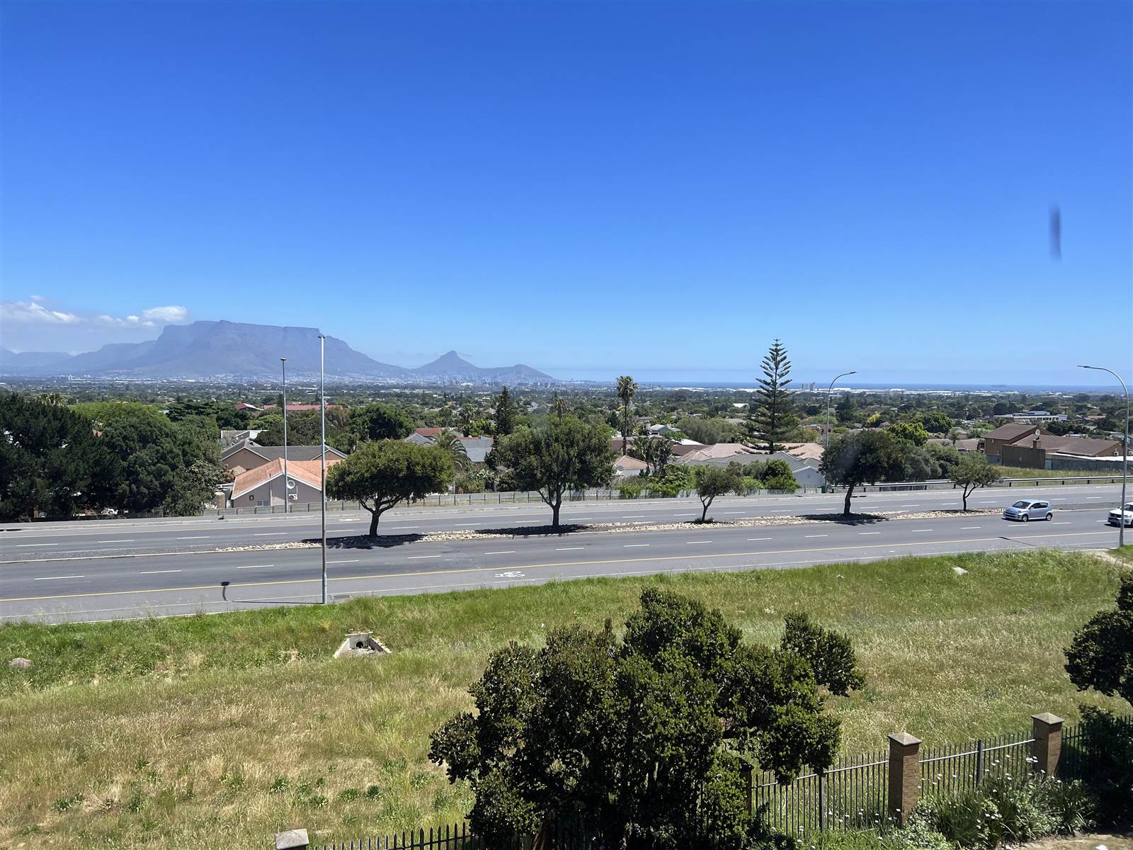 260  m² Commercial space in Plattekloof photo number 6