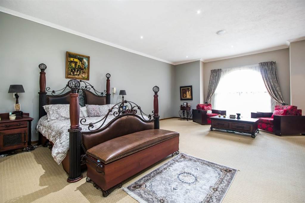 5 Bed House in Grootfontein Estate photo number 29
