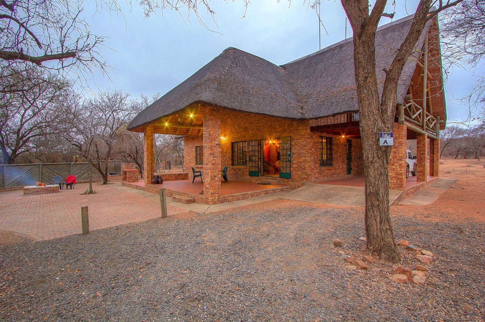 4 Bed House in Marloth Park photo number 3