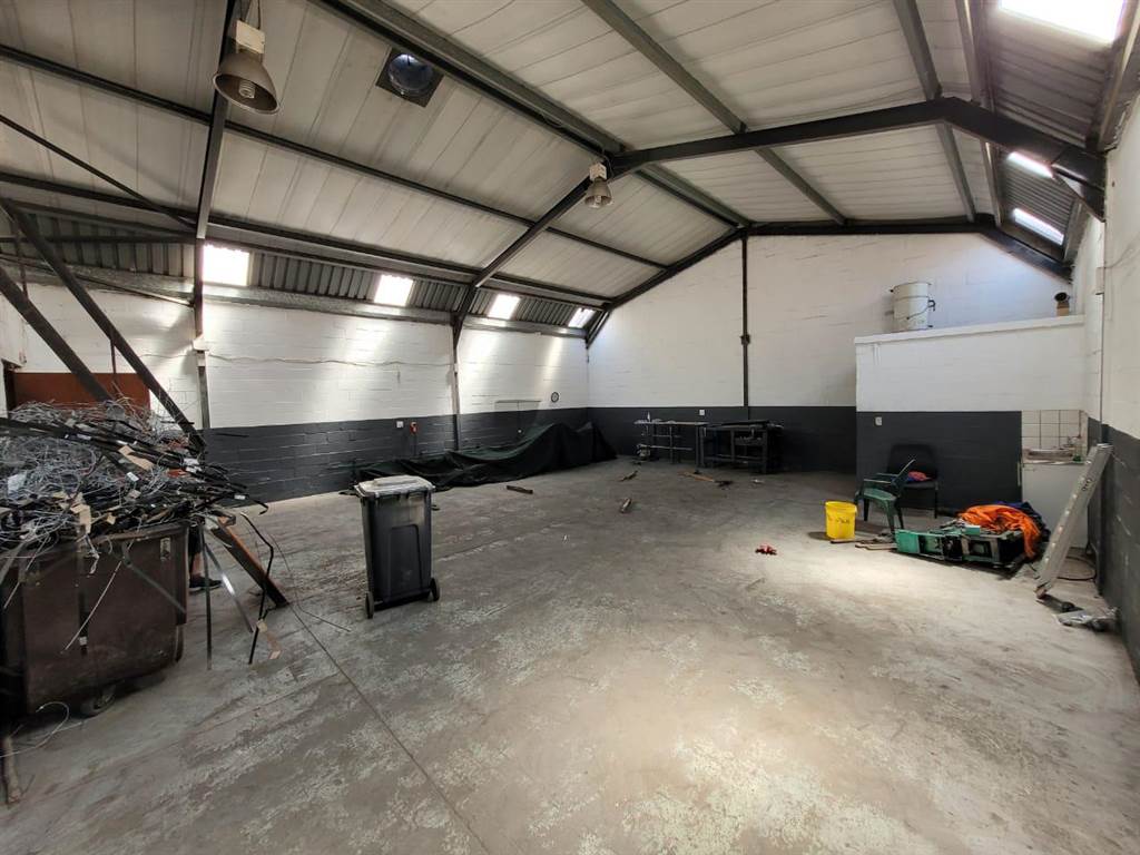 160  m² Industrial space in Killarney Gardens photo number 5