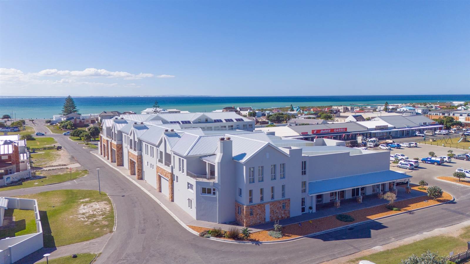 2 Bed Apartment in Struisbaai photo number 1