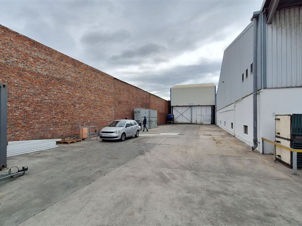 1 000  m² Industrial space