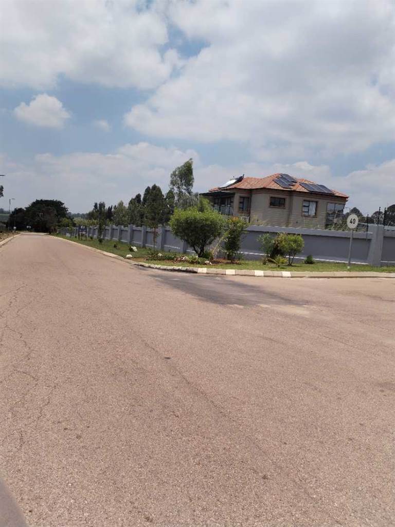 510 m² Land available in Rayton photo number 1
