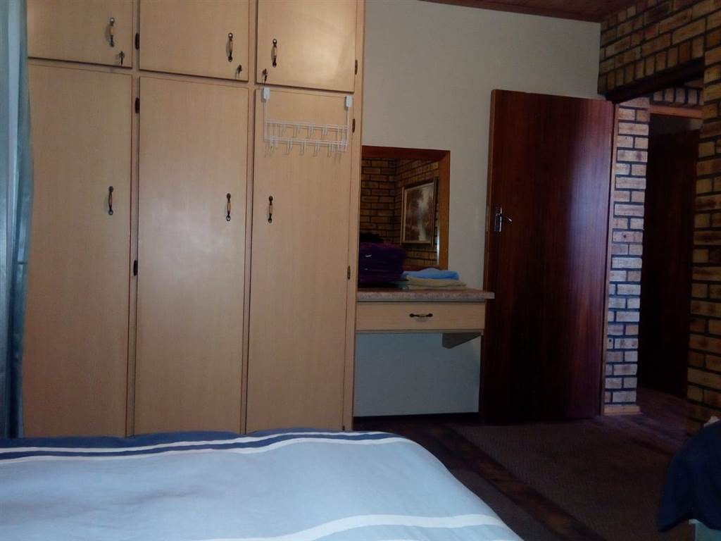6 Bed House in Port Nolloth photo number 13