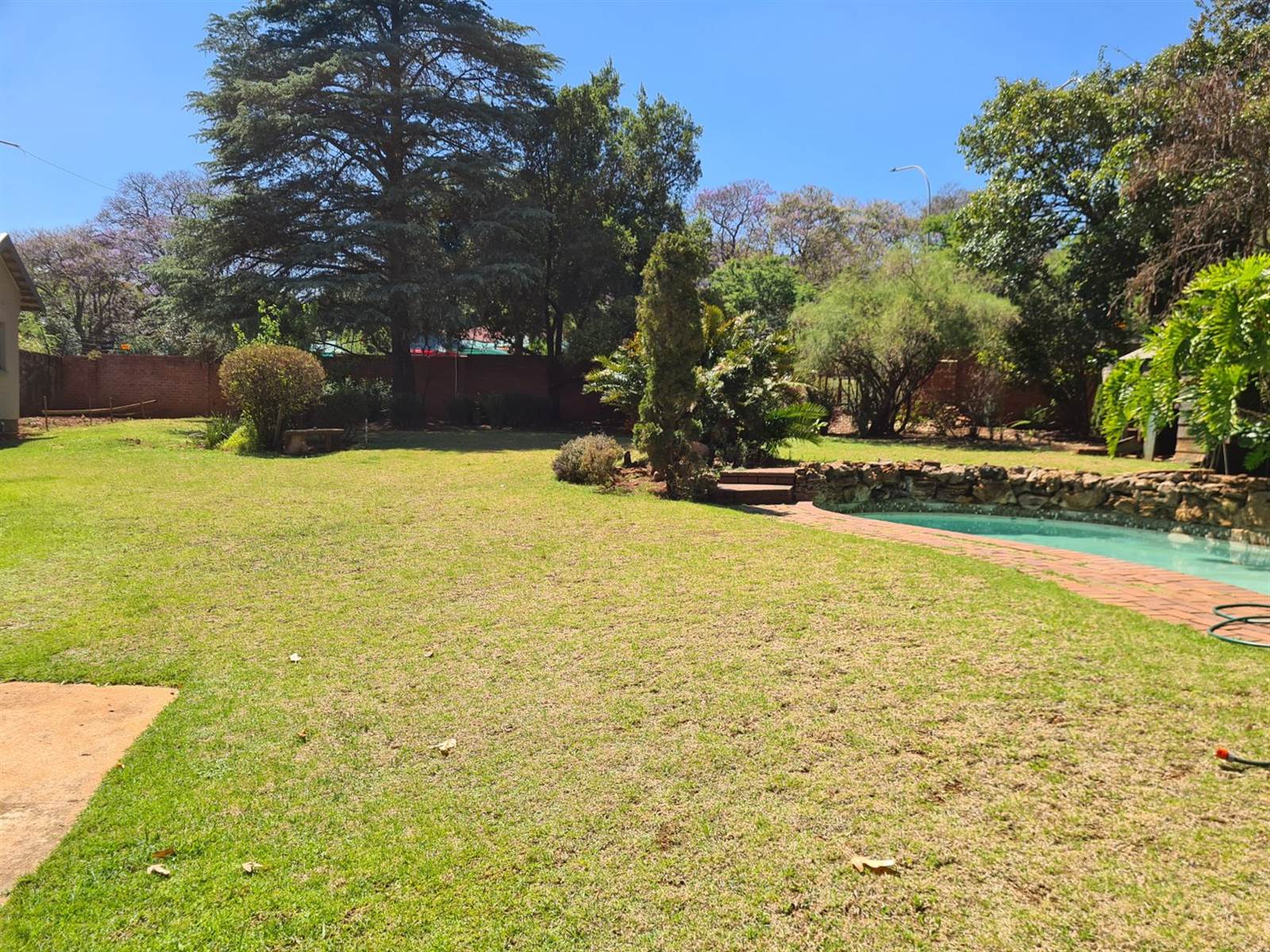 4 Bed House in Northcliff photo number 17