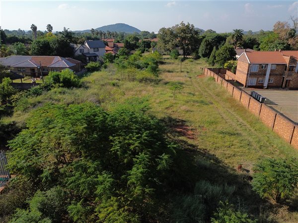 1 ha Land available in Clarina