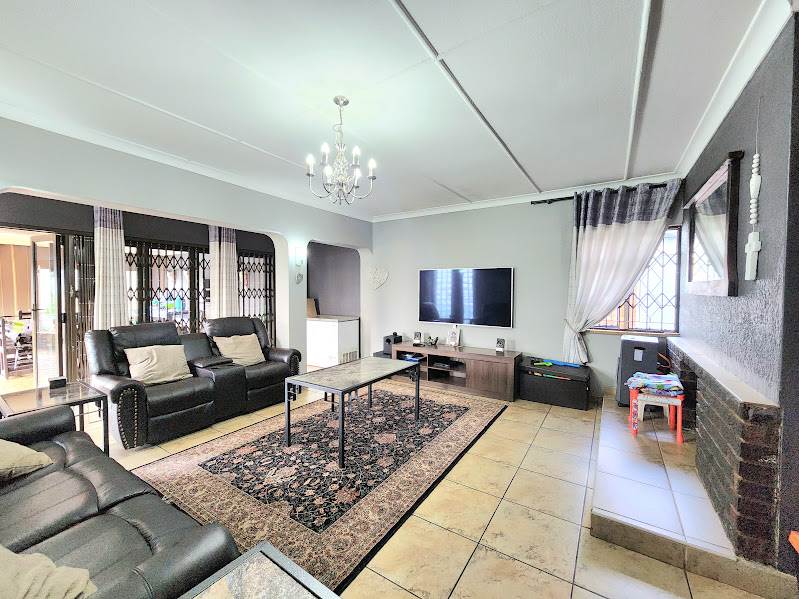 3 Bed House in Boksburg West photo number 7