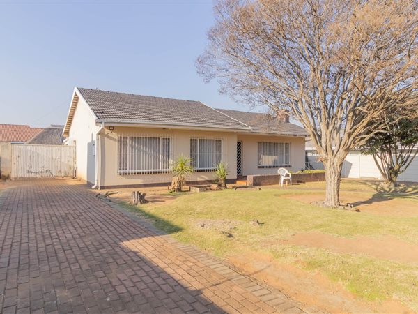 3 Bedroom House 3 Bedroom House