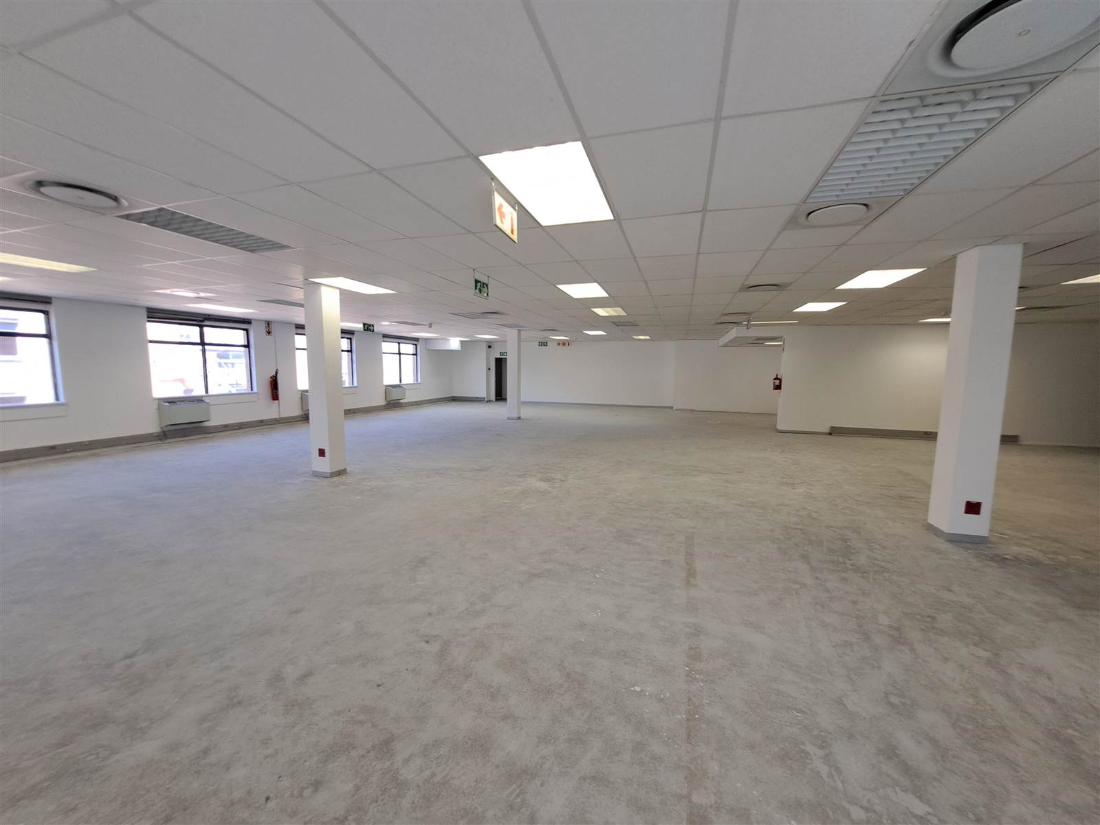 406  m² Commercial space in Plattekloof photo number 5