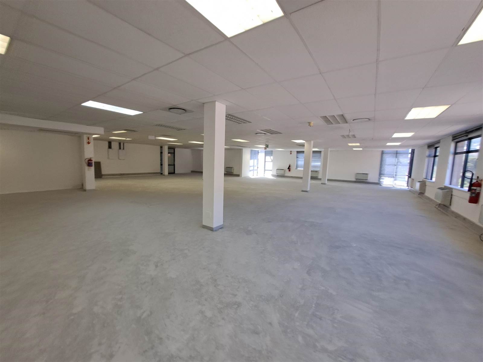 406  m² Commercial space in Plattekloof photo number 7