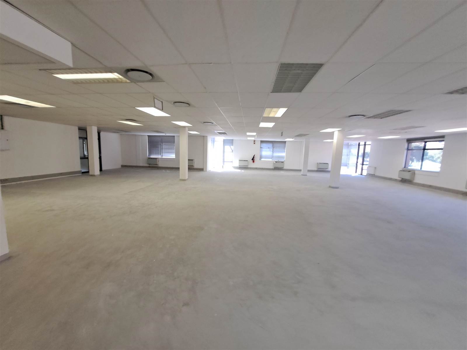 406  m² Commercial space in Plattekloof photo number 6