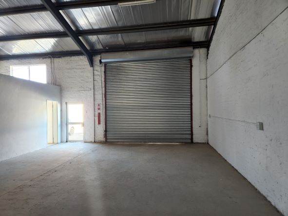 279  m² Commercial space in Riviera photo number 8