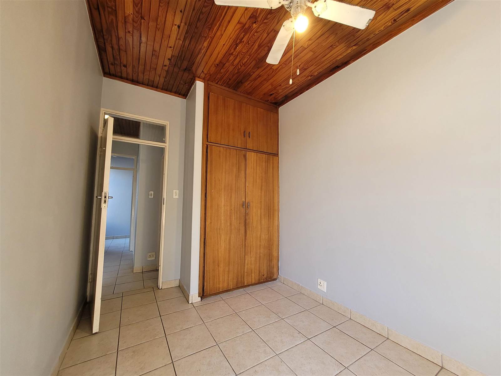 3 Bed Townhouse in Parktown Estate photo number 27