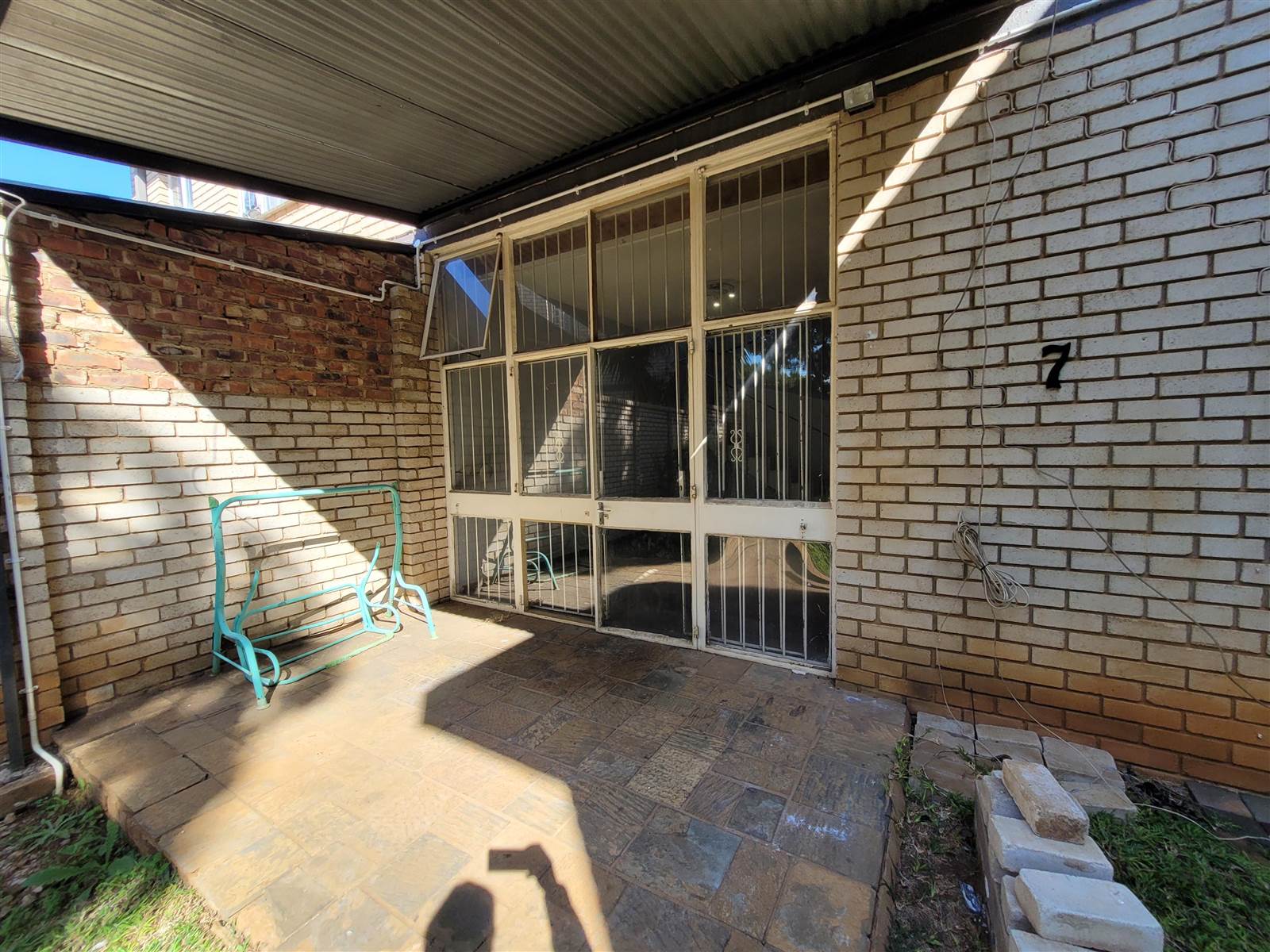 3 Bed Townhouse in Parktown Estate photo number 4