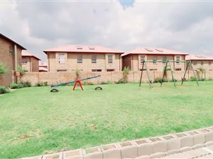 3 Bed Duplex in Willow Park Manor