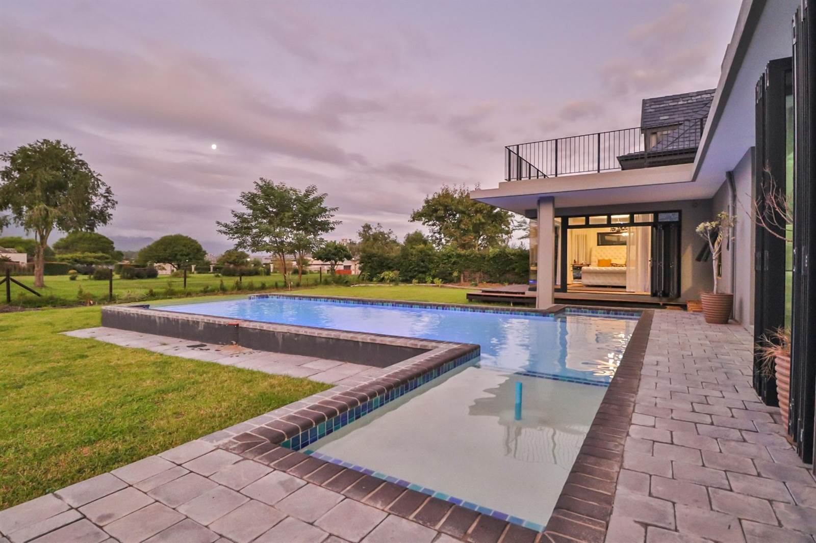 6 Bed House in Fancourt photo number 9