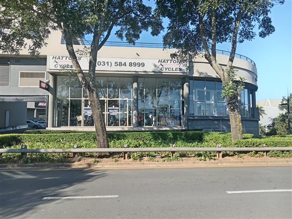 253 m² Retail Space 253 m² Retail Space