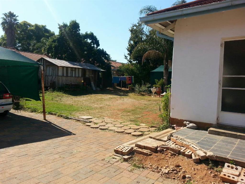 3 Bed House in Polokwane Central photo number 7