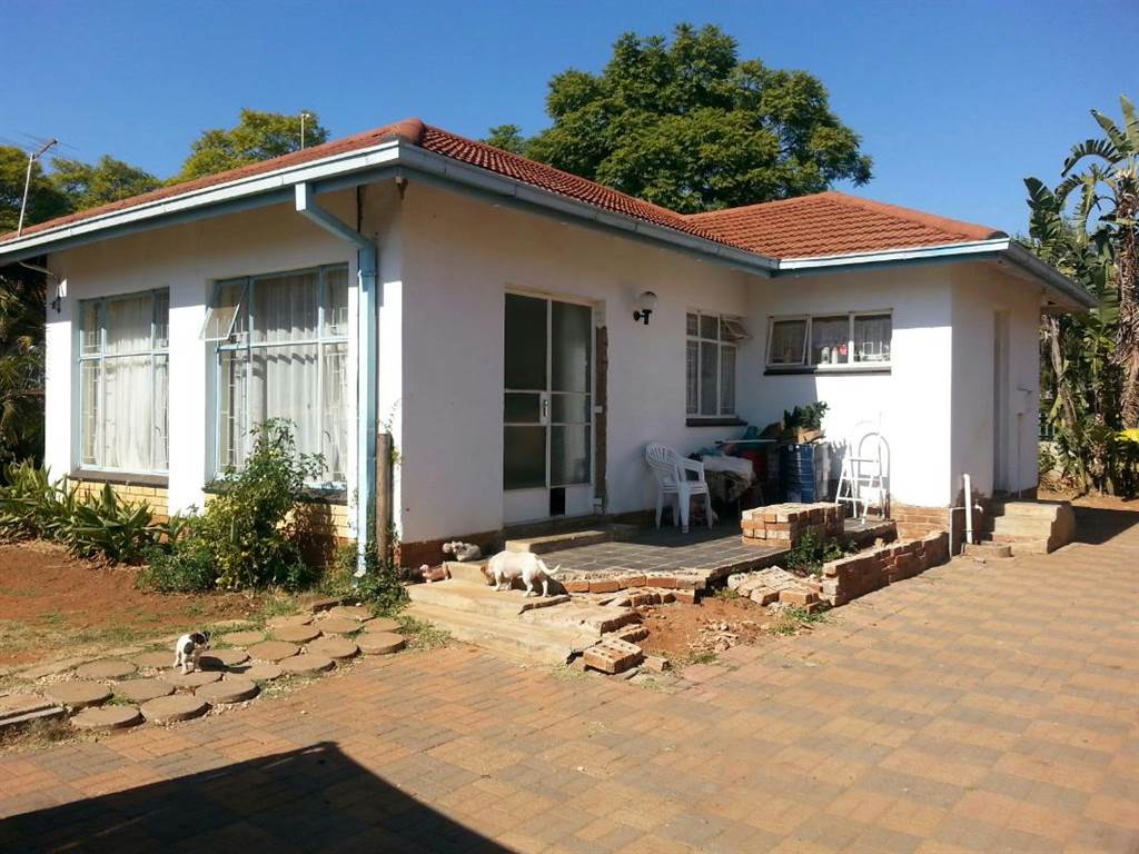 3 Bed House in Polokwane Central photo number 12