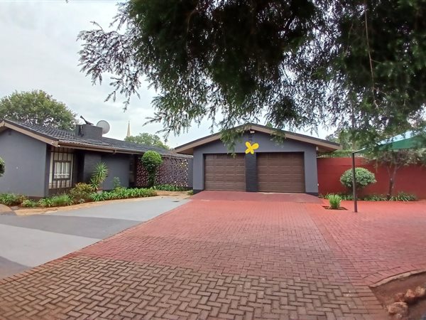 3 Bedroom House 3 Bedroom House