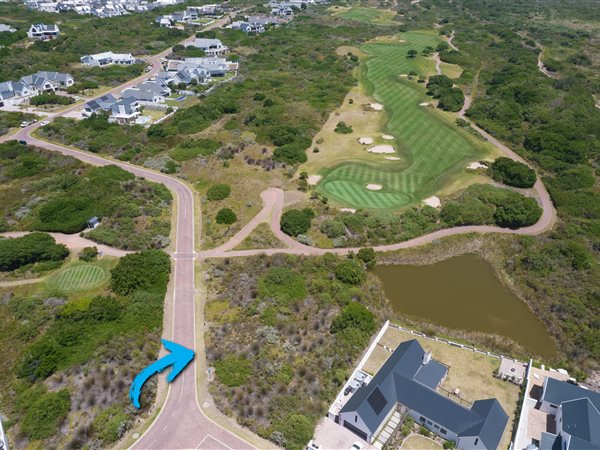 1122 m² Land available in St Francis Links