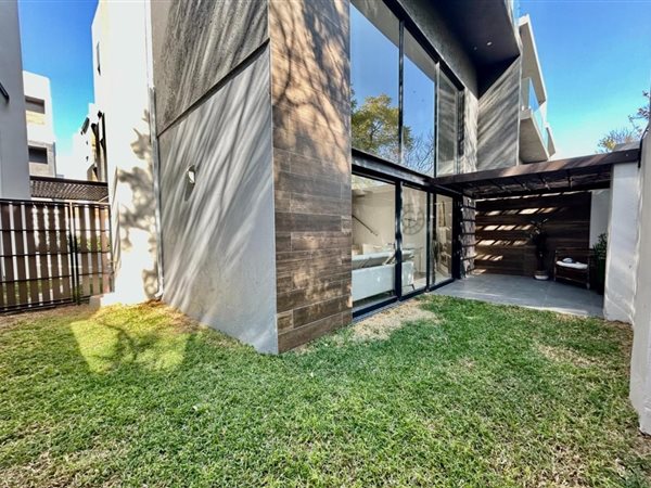 3 Bedroom Townhouse 3 Bedroom Townhouse