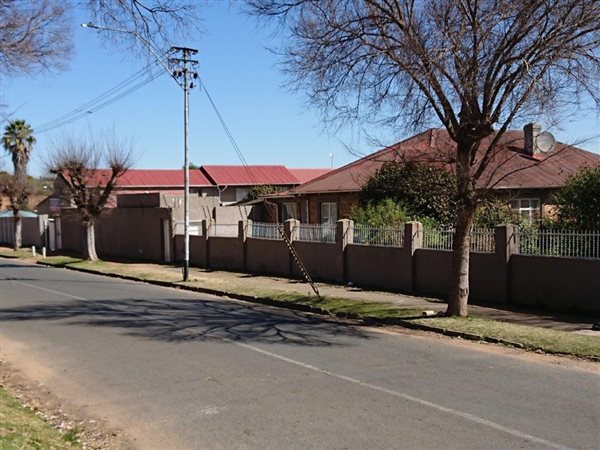 1200  m² Commercial space in Turffontein