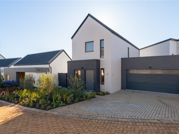 2 Bedroom House 2 Bedroom House