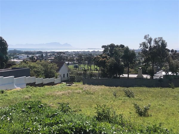 1550 m² Land available in Mountainside