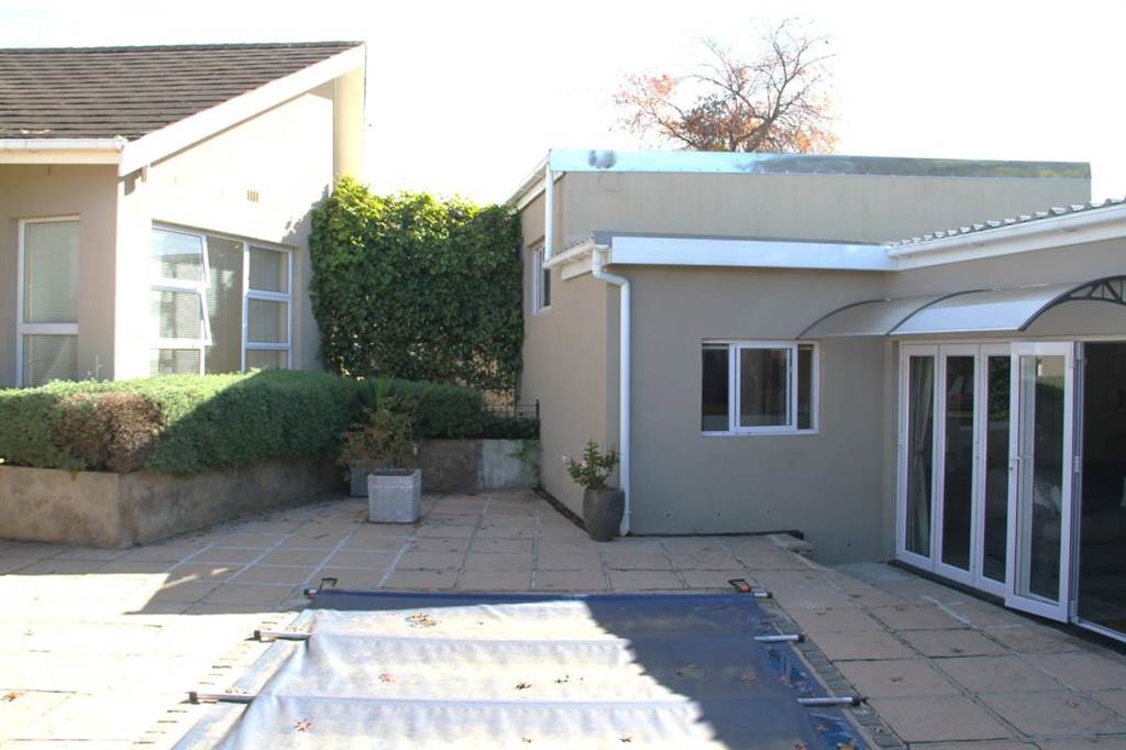 5 Bed House in Grabouw photo number 17