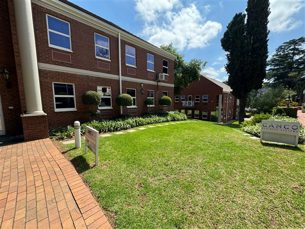 132  m² Commercial space in Woodmead